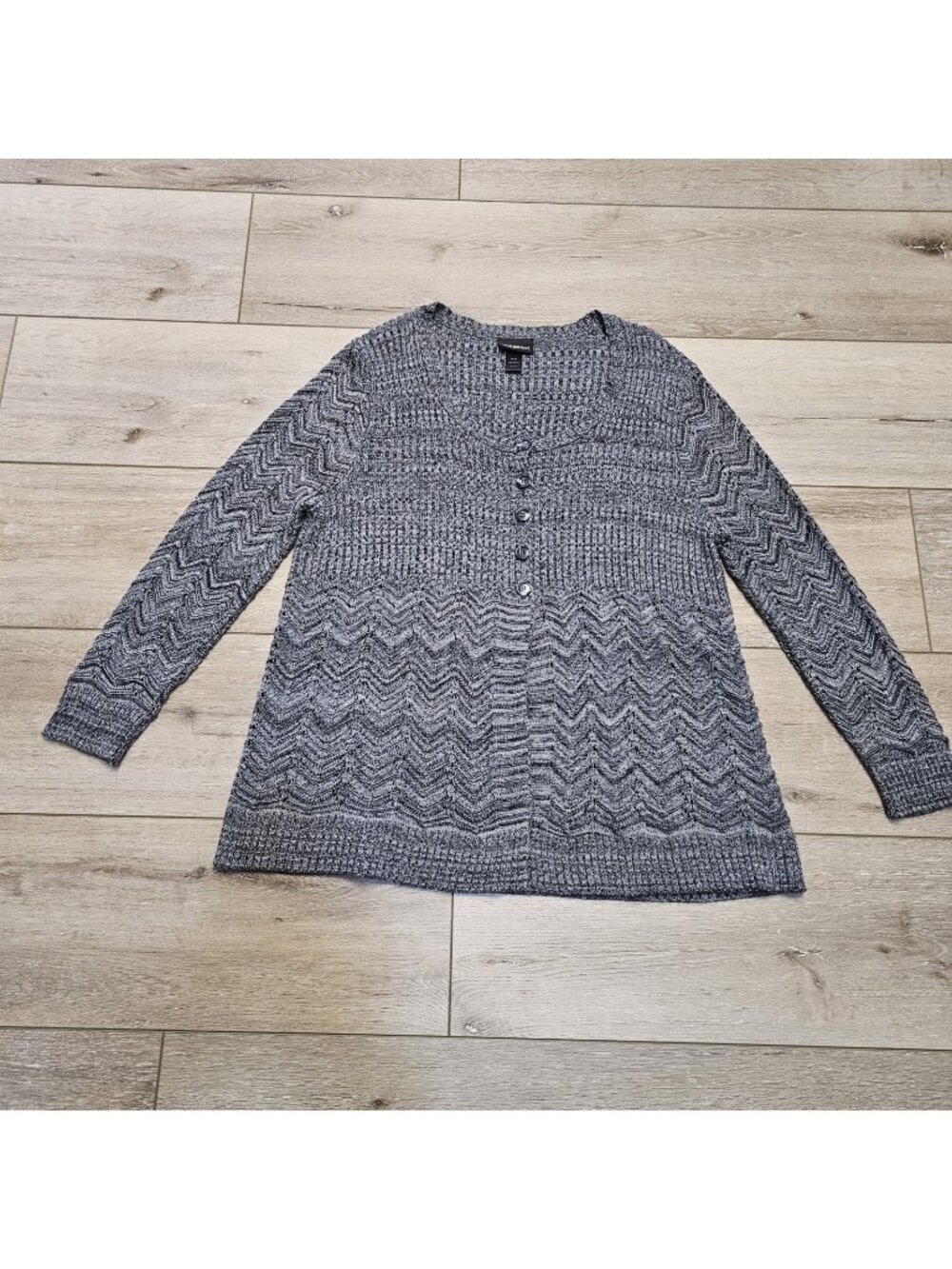 Lane Bryant Cardigan Sweater 26/28 Gray Chevron Zig Zag Knit Button Front...